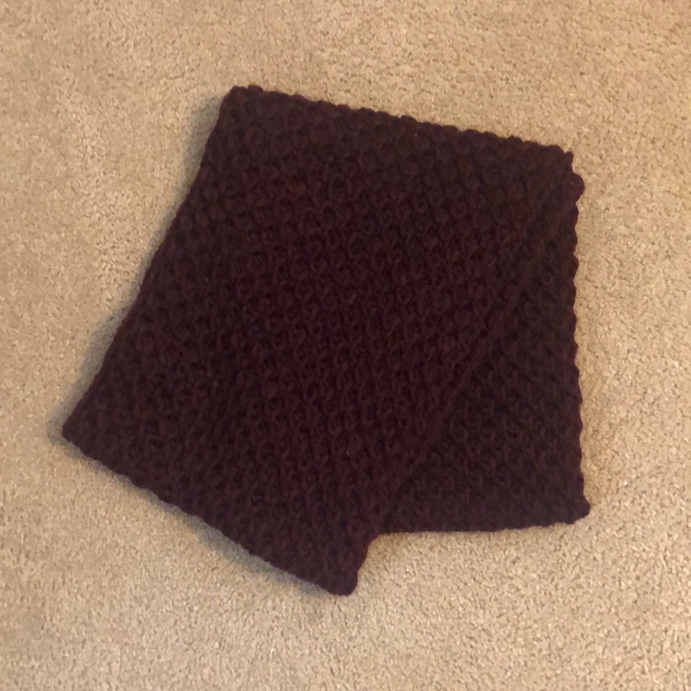 Old Navy Infinity Winter Scarf Maroon Knit